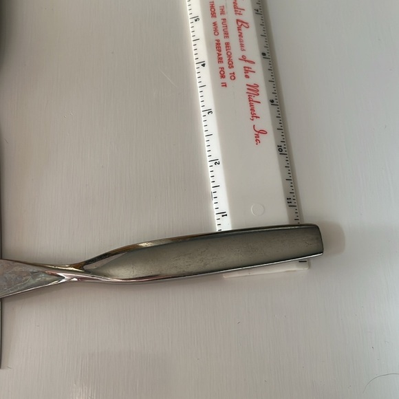 Sasaki Ward Bennett Omni
Stainless Flatware Modernist Set Of Three Knives - Picture 7 of 8